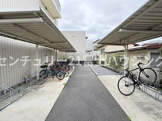 駐輪場