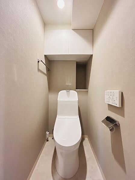 シンプルで使いやすいトイレです!