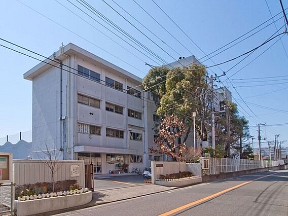 明治中学校まで...