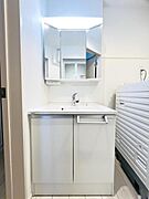 シンプルで使いやすい洗面台です！