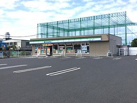 ファミリーマート茅ヶ崎円蔵一丁目店まで612m