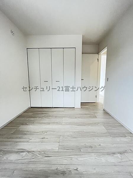 洋室を拡大表示