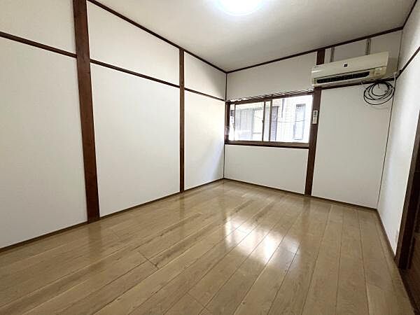 洋室を拡大表示