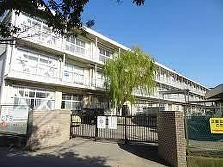 千葉市立宮崎小学校まで418m