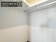 【ウォークインクローゼット】大型収納で片付け安心、生活にゆとりができ、お部屋もスッキリします。