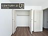 収納：【クローゼット】お部屋ごとに設けた収納は住みやすさへのこだわりです。