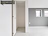 収納：【クローゼット】お部屋ごとに設けた収納は住みやすさへのこだわりです。
