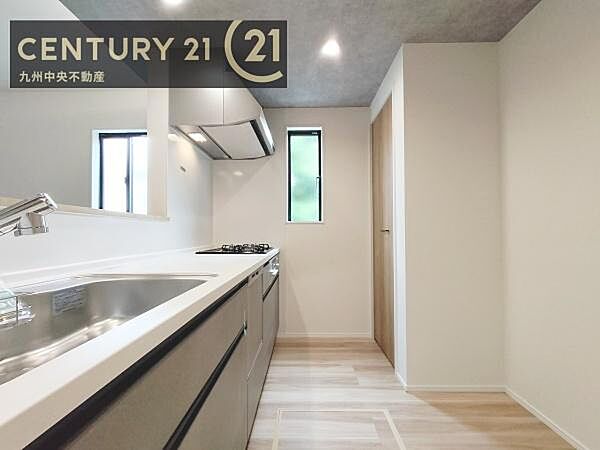 キッチンを拡大表示