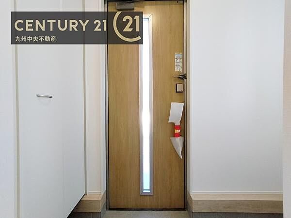 玄関を拡大表示