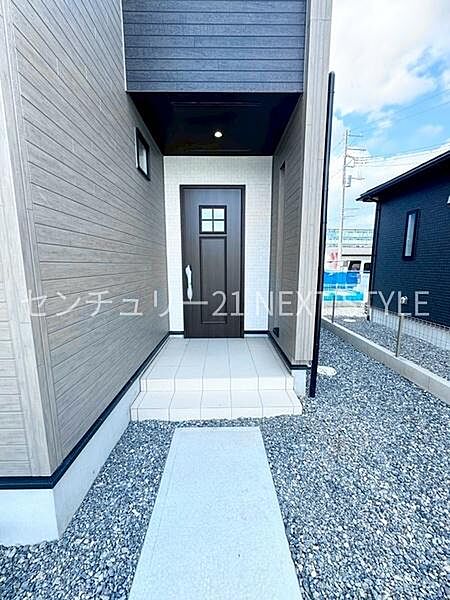 玄関を拡大表示