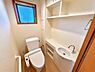 トイレ：トイレも大変綺麗にされています♪※AI加工により家具等は消去しています。