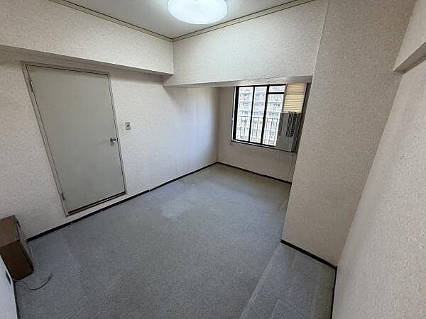 洋室を拡大表示