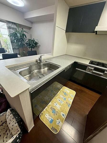 ★キッチンです!※掲載写真はAI加工により家具・荷物を削除しております。