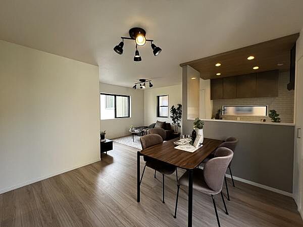 リビング/ダイニングを拡大表示
