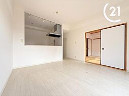 千舟リバーサイドヴィラＤ棟 3LDKのリビング/ダイニング