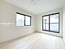 洋室：ゆったりと一日の疲れを癒やす、落ち着きある洋室です♪
