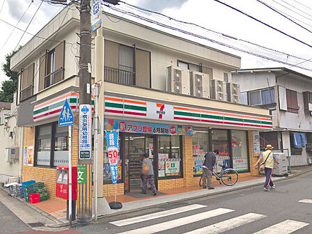 セブンイレブン横浜西戸部店まで904m