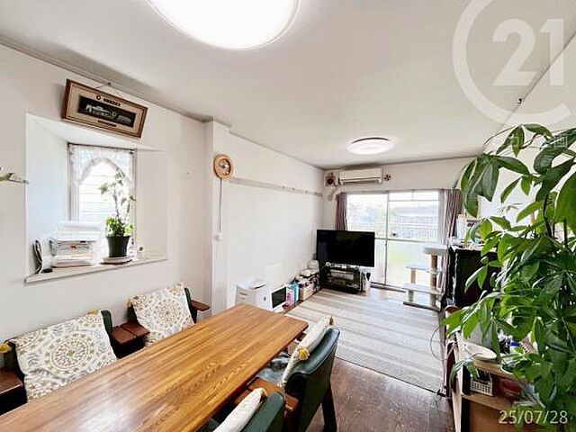 リビング/ダイニング ホームタウン宮前5号棟 2階/-