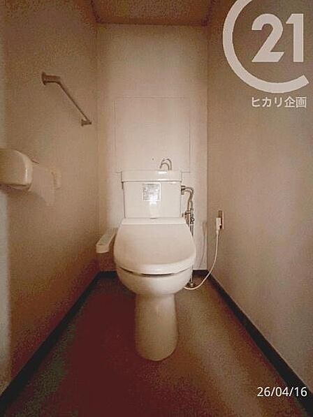 階段横にあり各階にいてもアクセスしやすい