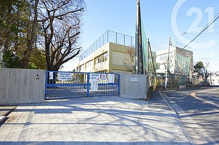 東大和市立第八小学校まで100m、 徒歩2分