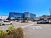 イオンモールむさし村山まで2500m、徒歩32分／車7分