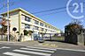 周辺：東大和市立第四小学校まで120m、徒歩2分