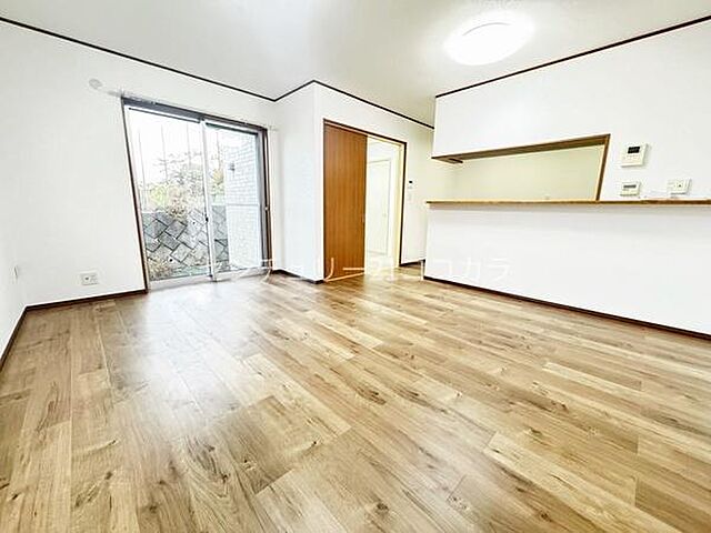 リビング/ダイニング 八王子市谷野町