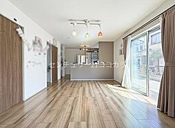 八王子市小比企町　中古一戸建て