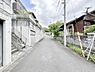 その他：前面道路含む現地写真周辺は四季の彩りを感じられる緑豊かで閑静な住宅地です。