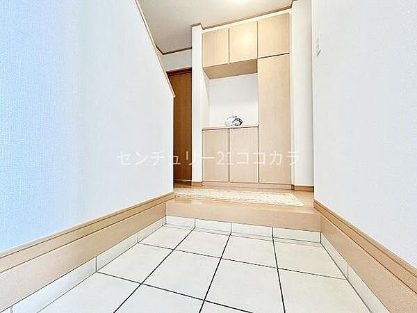 玄関を拡大表示
