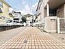 駐車場：カースペース2台分を確保したゆとりある敷地♪ご夫婦それぞれで車を使うご家庭にも便利で、来客時の駐車スペースとしても活用できるのが嬉しいポイントです。