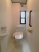 トイレは各階に設置されており、就寝前や朝など混み合う時間帯も安心です。