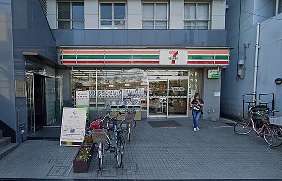 セブン-イレブ...