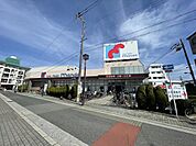 万代南住吉店まで688m