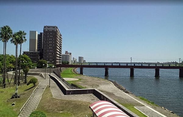 画像25:橘公園まで816m、休日は大淀川河川敷をお散歩できます♪