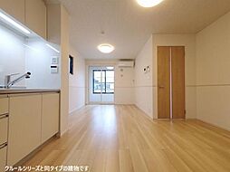 カームタイム　2 0104 1階1LDKのリビング/ダイニング