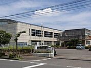 宮崎市立久峰中学校まで1559m