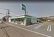 ファミリーマート月見ヶ丘団地店まで593m