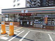 セブンイレブン明石二見町店まで1042m