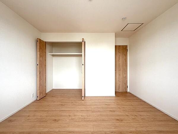 洋室を拡大表示