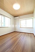 各洋室は2面採光設計、日当たりや換気にも配慮した空間になっています。