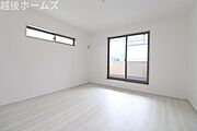 各洋室は2面採光設計、日当たりや換気にも配慮した空間になっています。