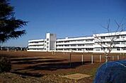 新潟市立小須戸小学校まで343m