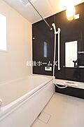 【同社施工事例】1坪タイプの広々ユニットバスです！浴室乾燥暖房機を標準装備、1年中快適に過ごせる浴室です