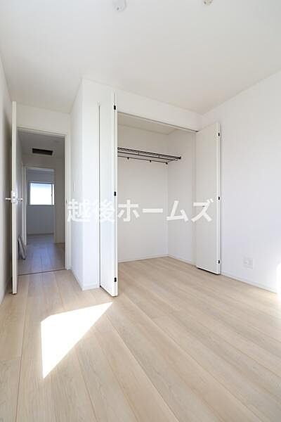 洋室を拡大表示