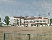 三条市立第二中学校まで903m