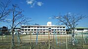 橿原市立白橿小学校まで600m