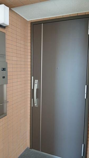 玄関を拡大表示