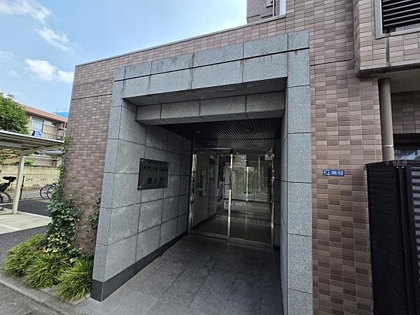 エントランスを拡大表示