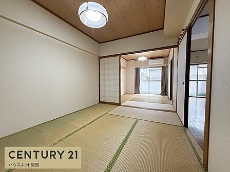●LDKに続く和室!団らんスペースとしてもリフォームでLDKと繋げても良いかもしれません!